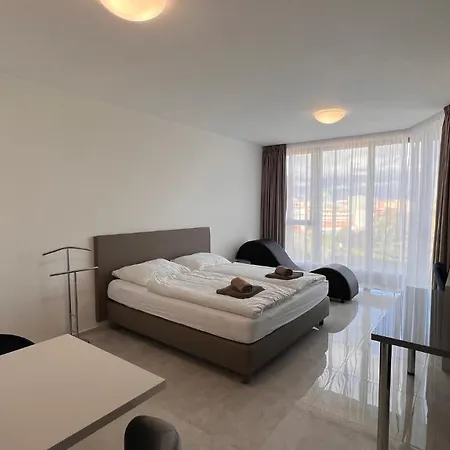 Air Conditioned 1 Vienna Gate, 3 Apartmán